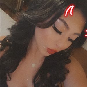 Meet your Posher, Daniela